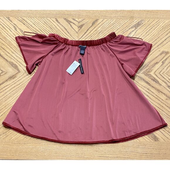 Chelsea & Theodore Women's Large Red Velvet Swing Top - Picture 10 of 11